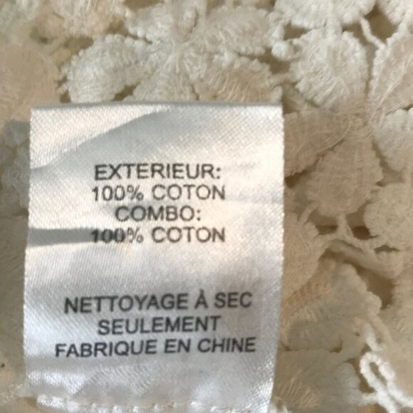 Sea New York White 100% Cotton Top With Open Daisy Crochet Back Size 4 - Picture 7 of 7